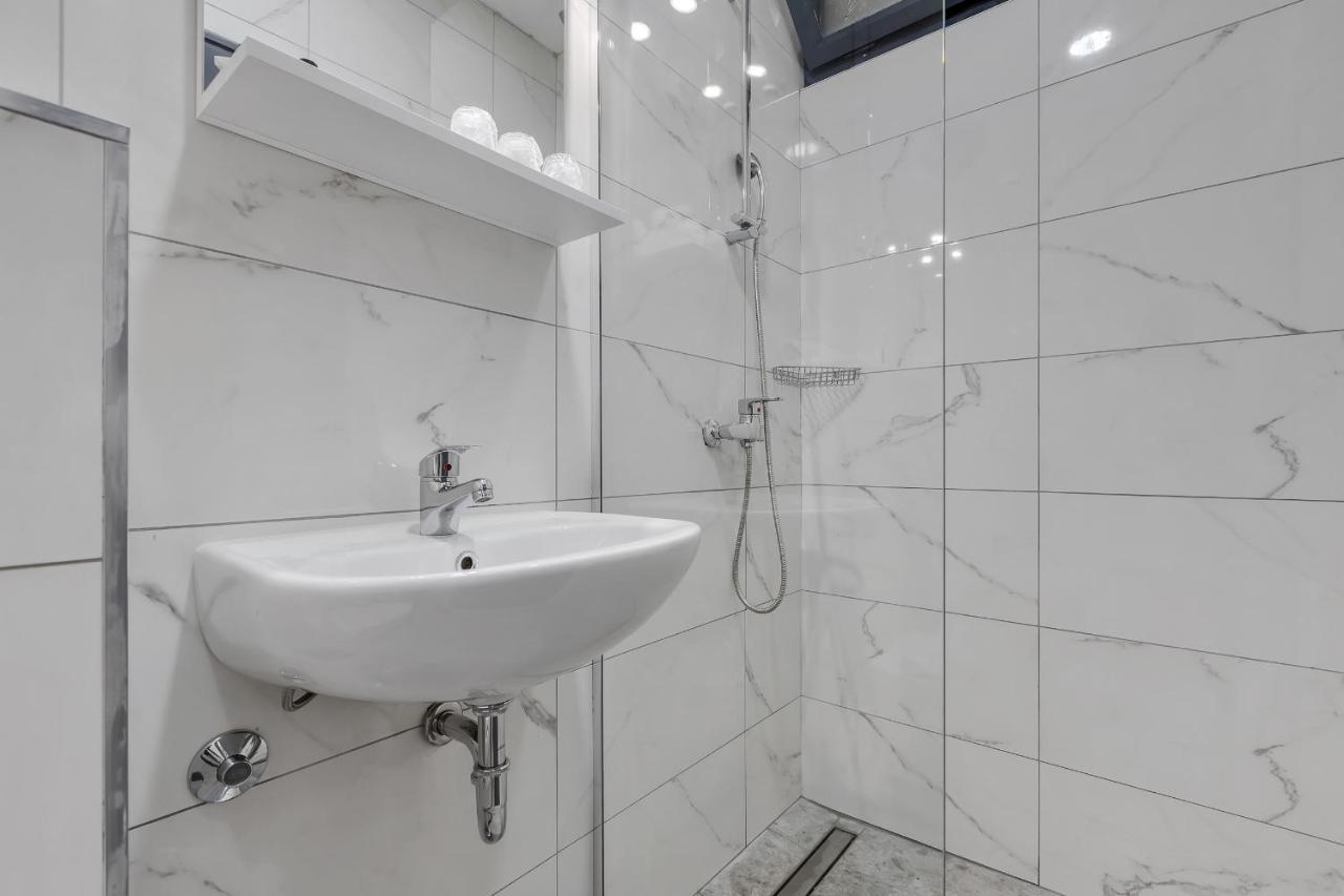 Hotel Alem Baška Voda Εξωτερικό φωτογραφία