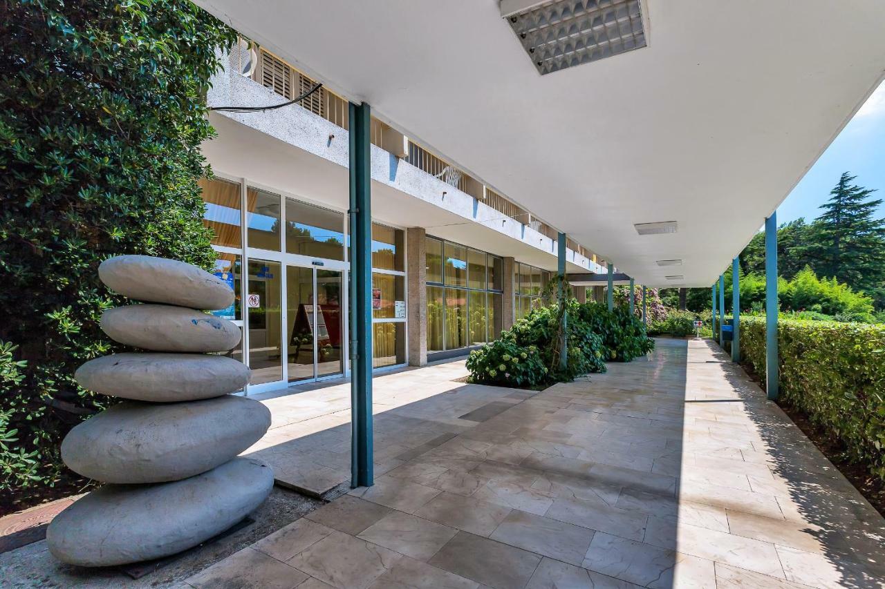 Hotel Alem Baška Voda Εξωτερικό φωτογραφία